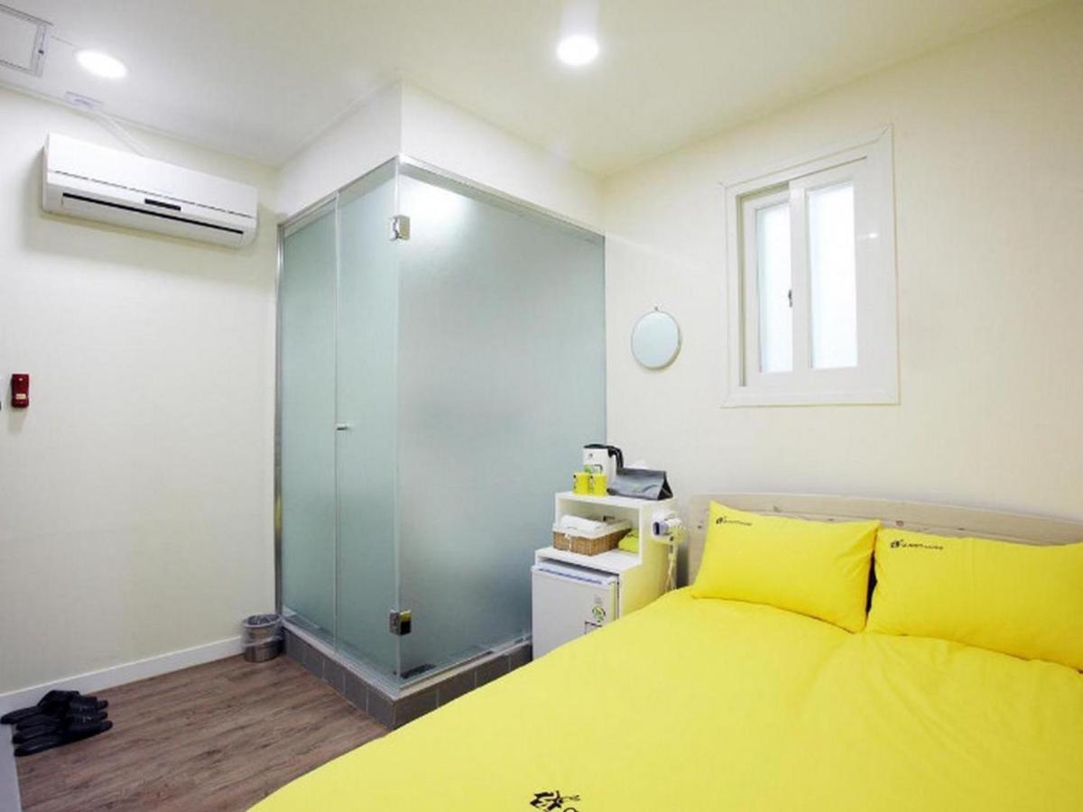 24 Guesthouse Myeongdong Avenue Séoul Extérieur photo