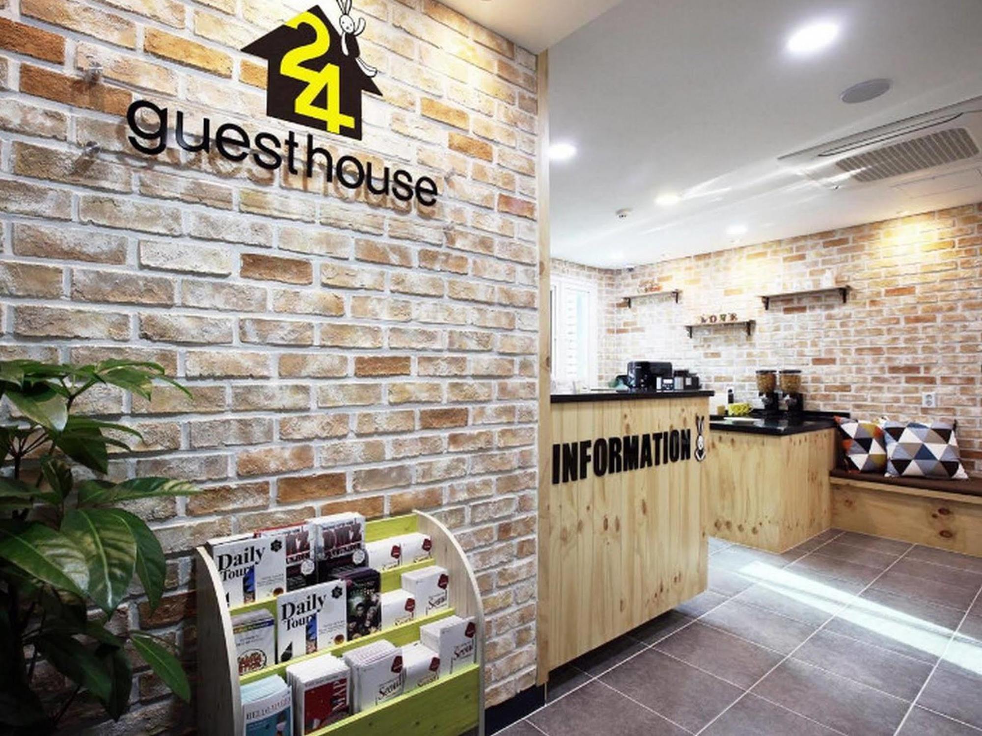 24 Guesthouse Myeongdong Avenue Séoul Extérieur photo