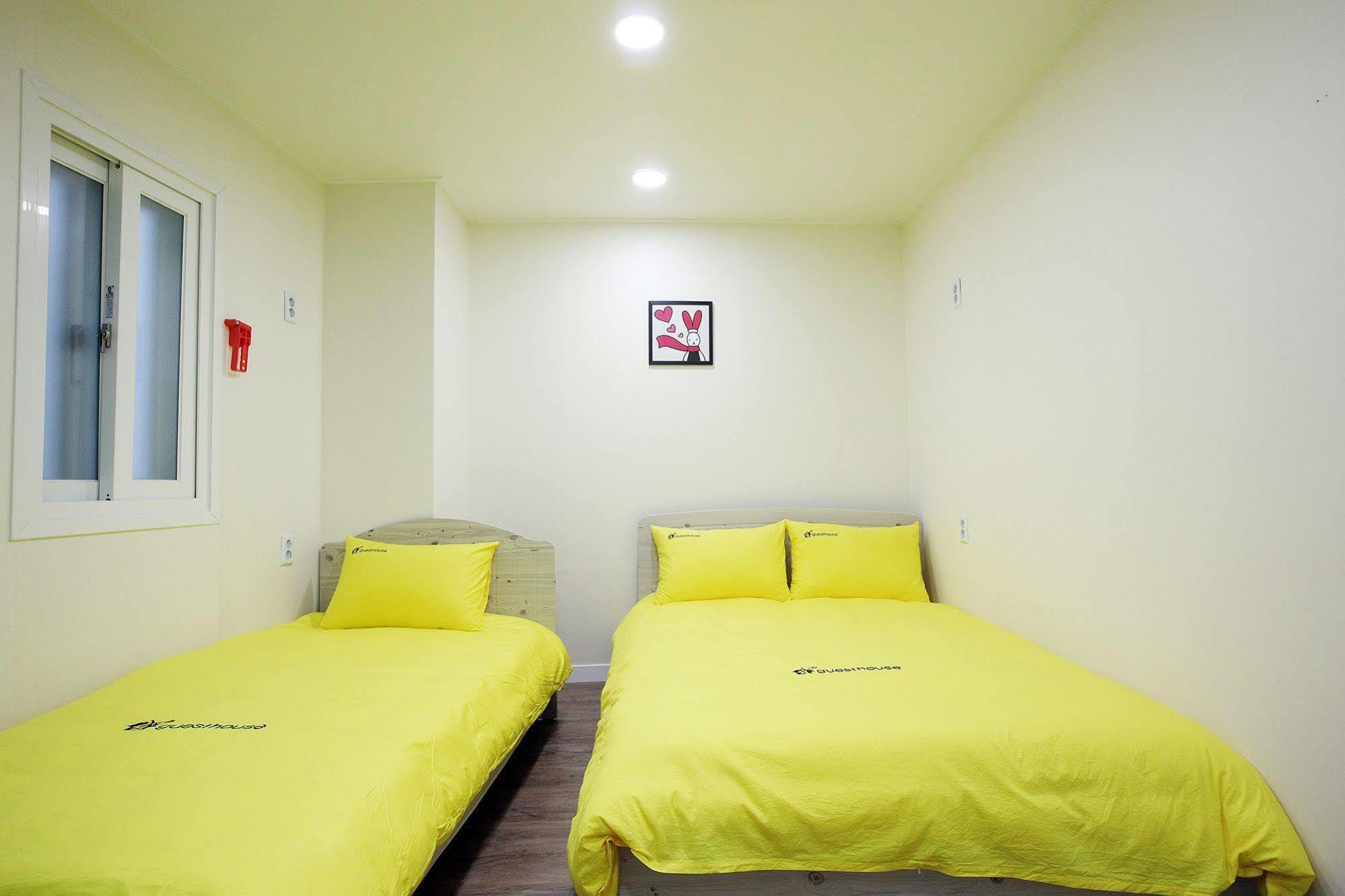 24 Guesthouse Myeongdong Avenue Séoul Extérieur photo
